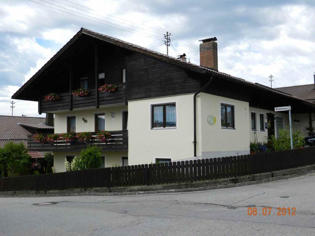 Gaestehaus Schmalzreich Lam Ngoại thất bức ảnh