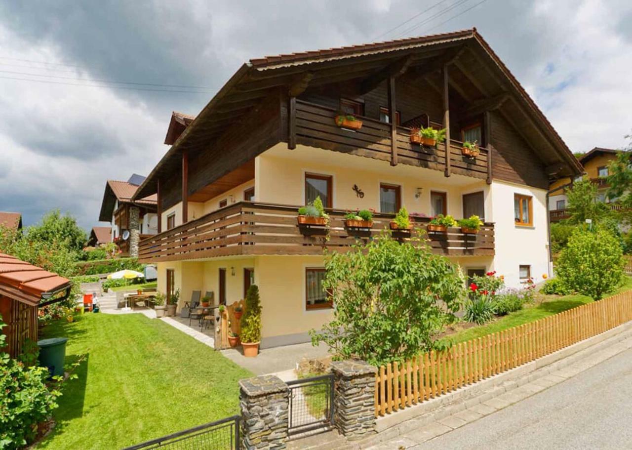 Gaestehaus Schmalzreich Lam Ngoại thất bức ảnh